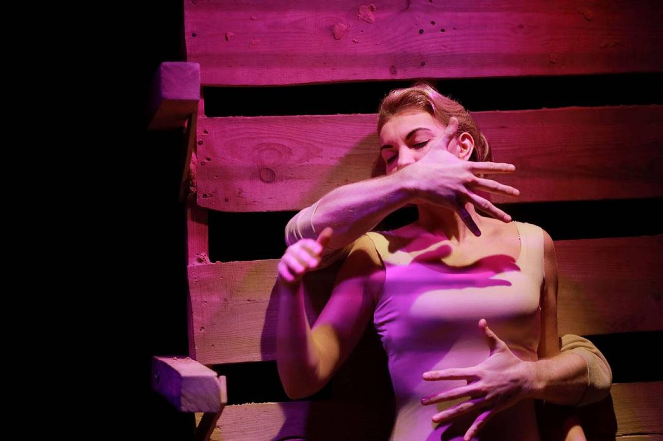 «Коханці». Вистава для дорослих до Дня закоханих