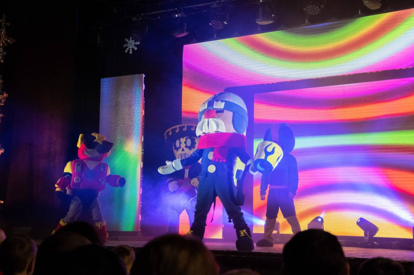 Шоу-спектакль Minecraft проти Brawl Stars