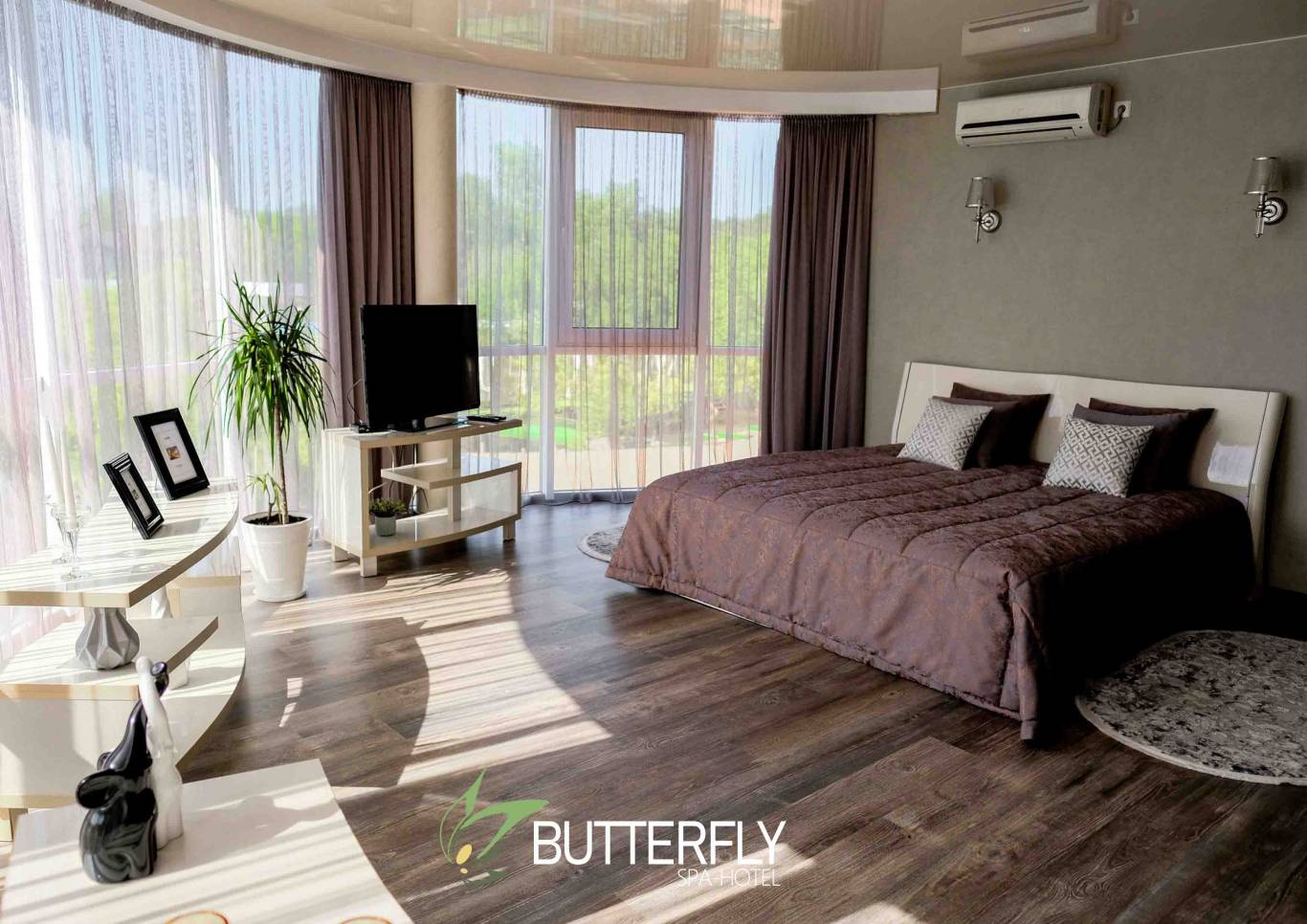Вечір романтики та гумору «Червоне та чорне» до Дня Закоханих у BUTTERFLY SPA-HOTEL