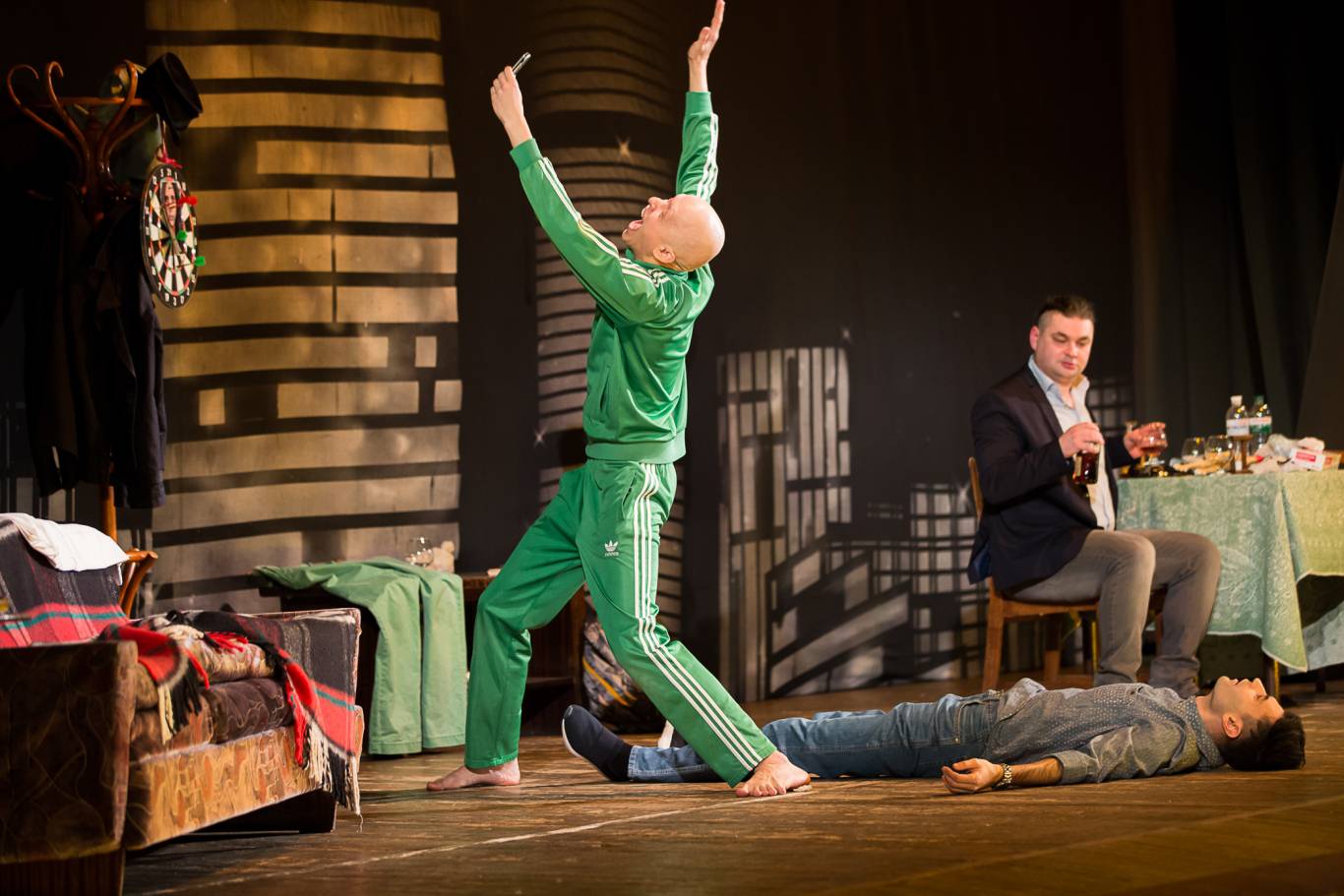 Чорний квадрат. А-ля кобеля! Або все що рухається...