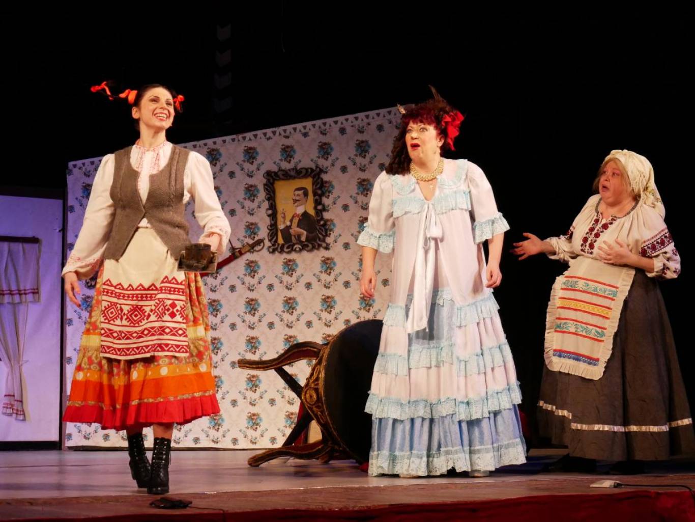 Вистава За двома зайцями