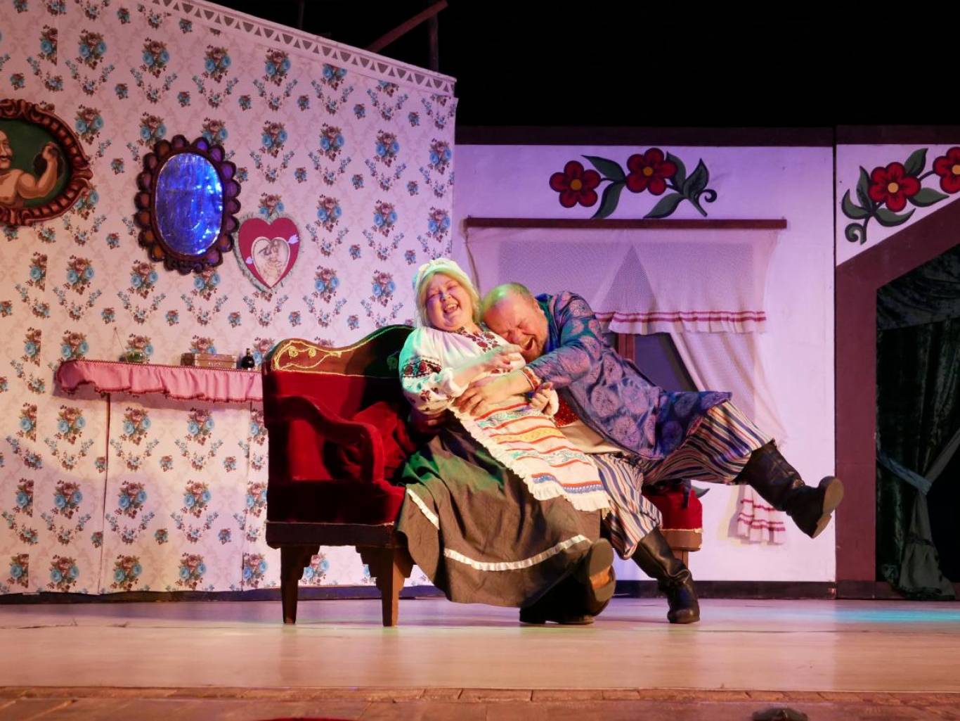 Вистава За двома зайцями