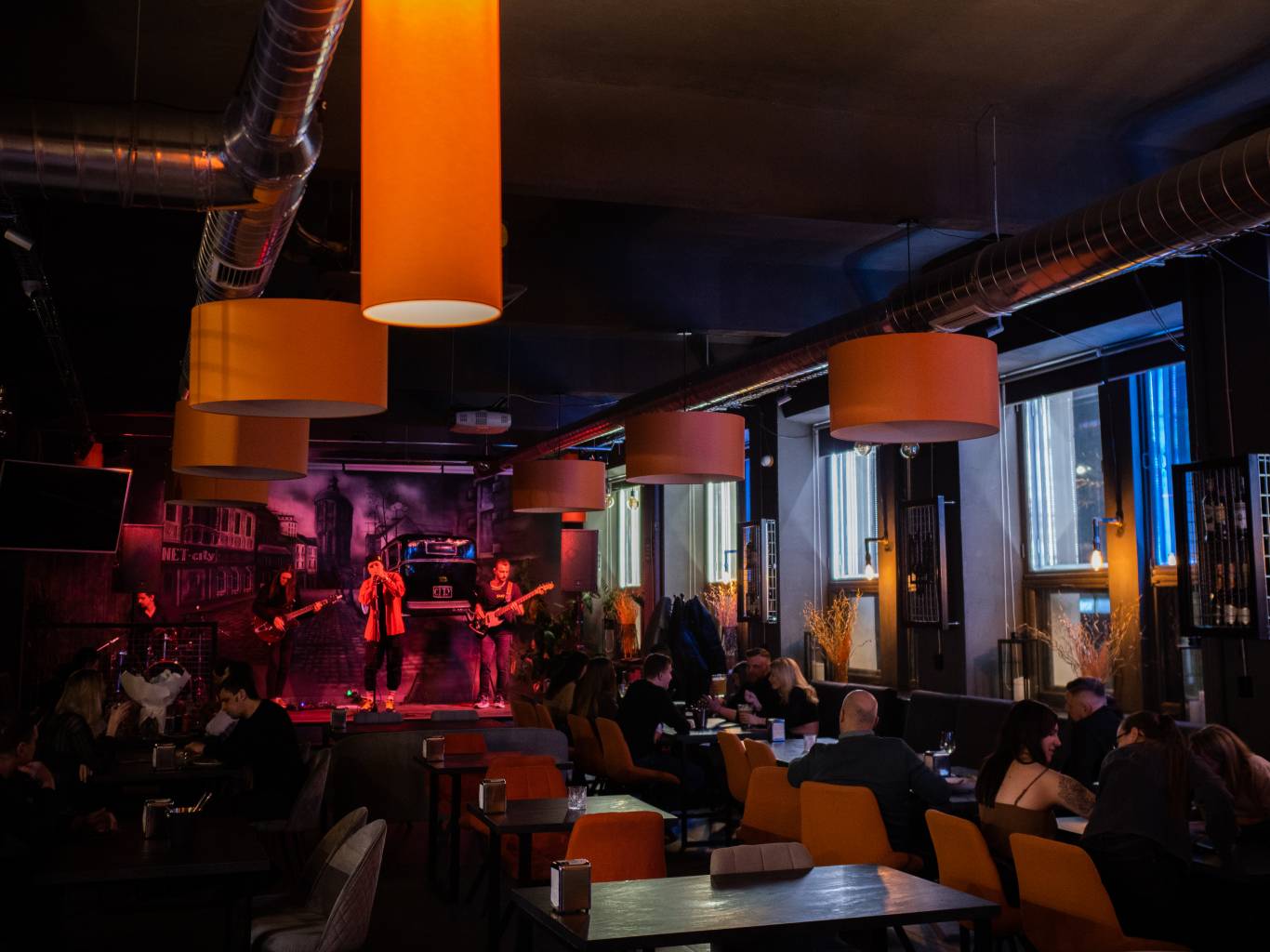 Яскравий  відпочинок у RestoBar CITY в Житомирі