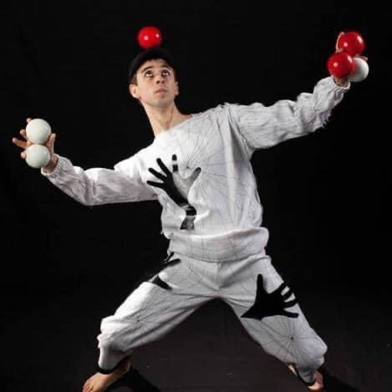 ЦИРК Мрія з шоу-програмою для всієї родини «Незламні»