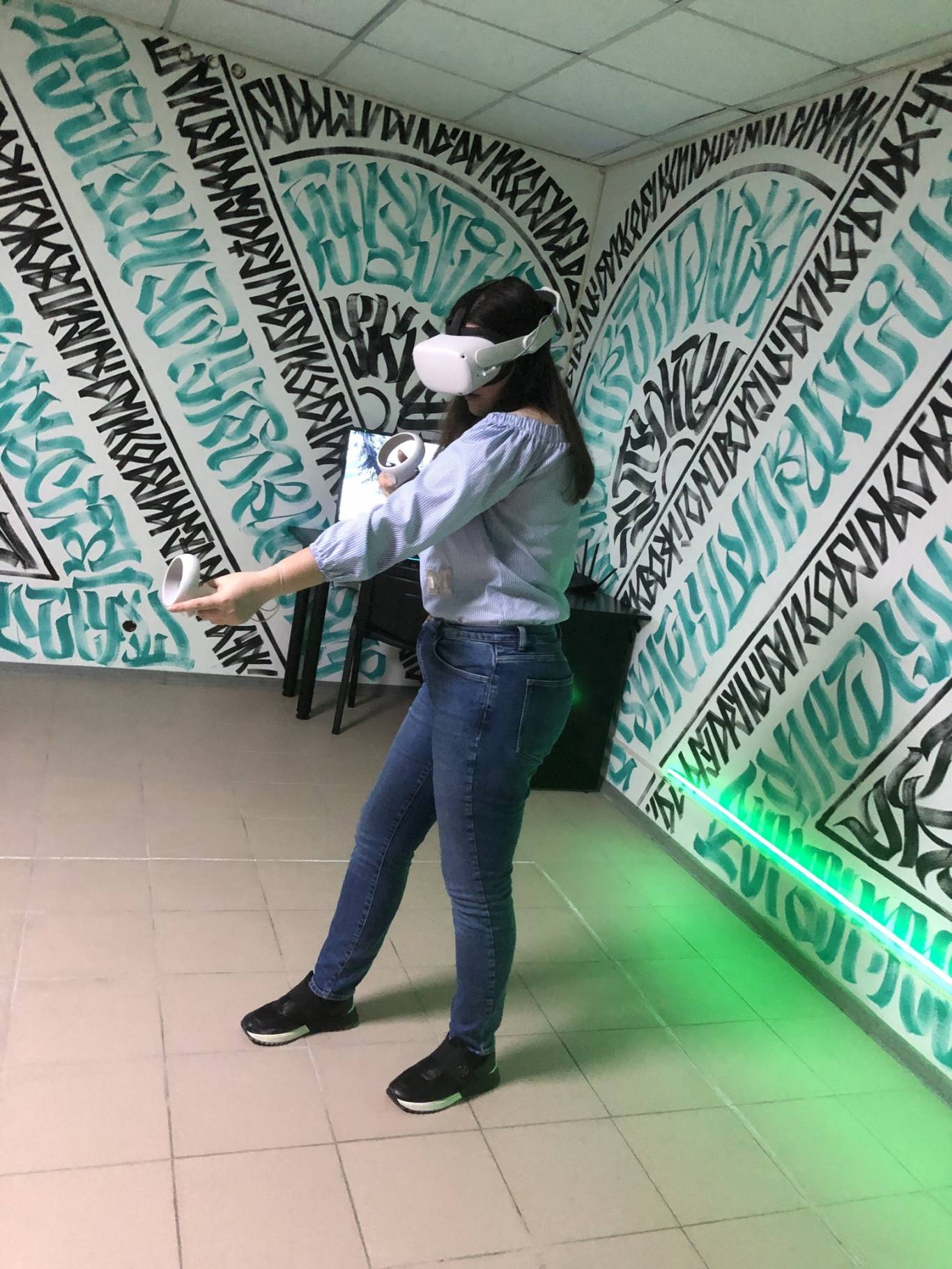 VR Club RUNAR - клуб віртуальної реальності для дорослих та дітей