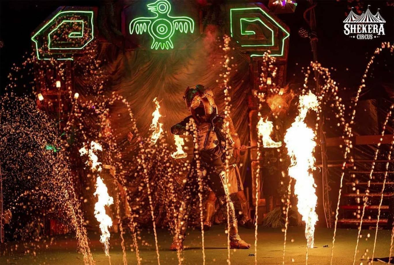 Цирк на воді  "Shekera" з грандіозною програмою Алазана у Вінниці