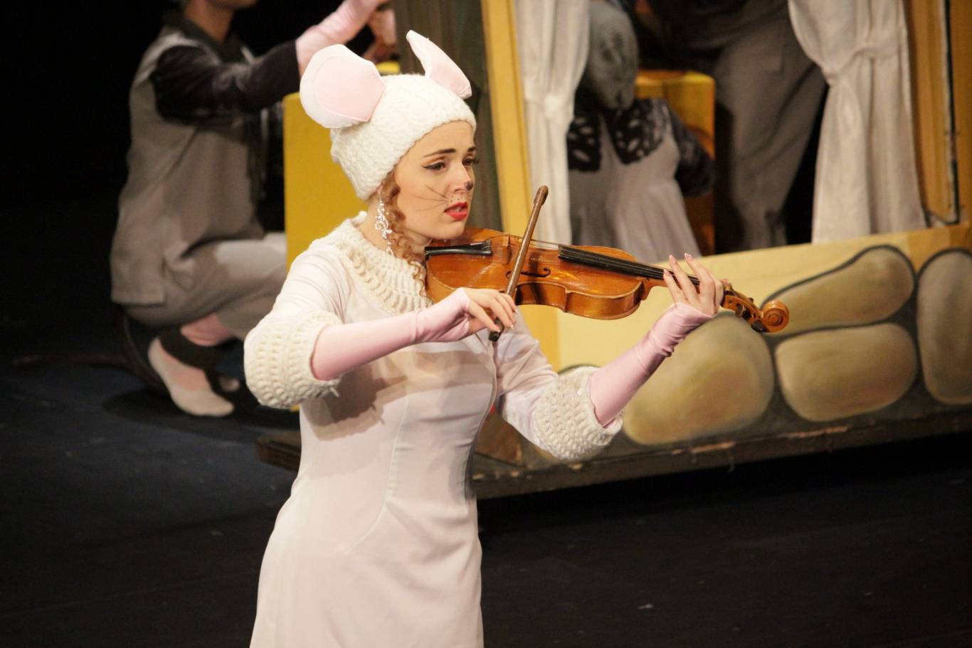 "Всі миші люблять сир". Музична казка