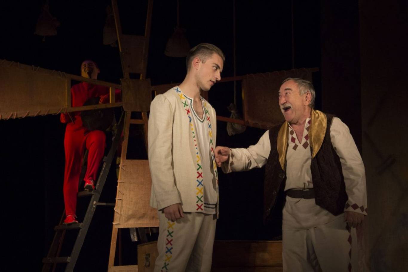 Сто тисяч - Вистава