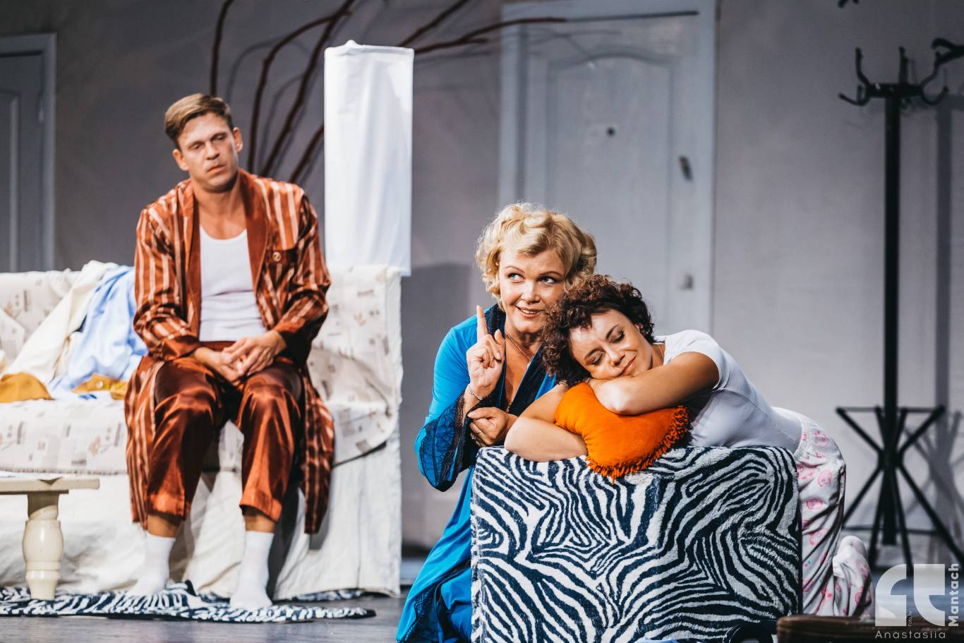 Романтична вистава "Ідеальна пара"