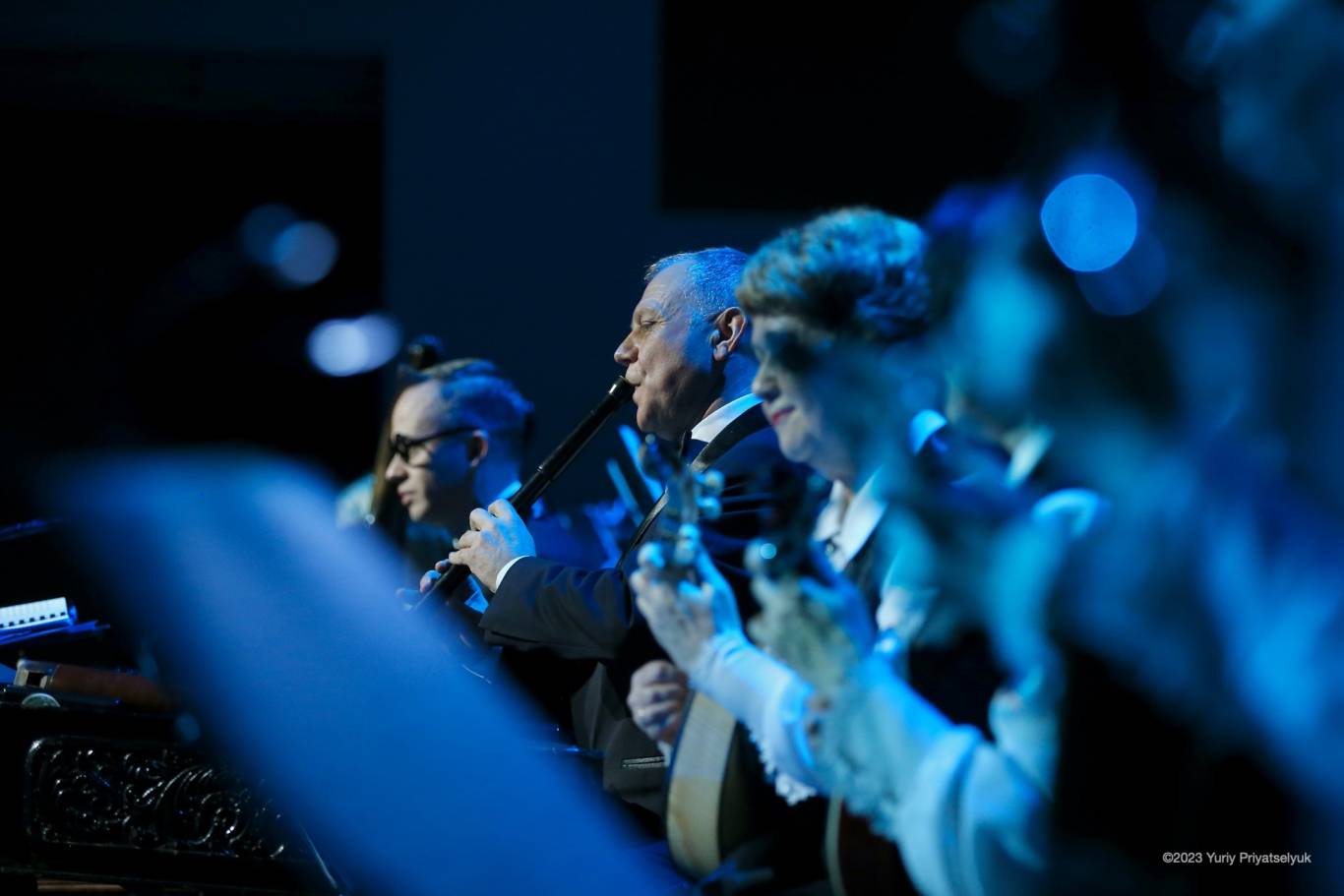 НАОНІ Оркестра . «Світові та українські  хіти»