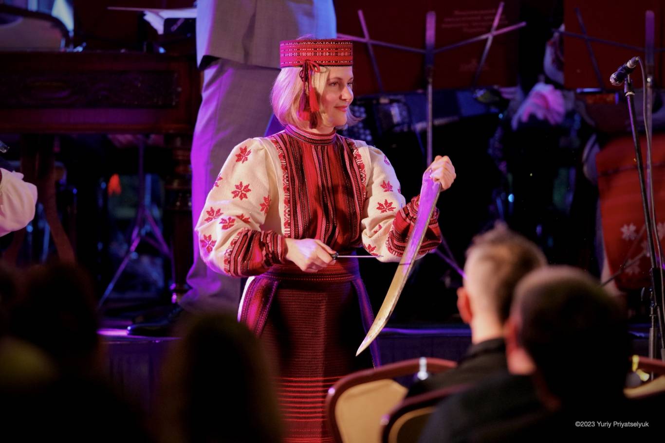 НАОНІ Оркестра . «Світові та українські  хіти»