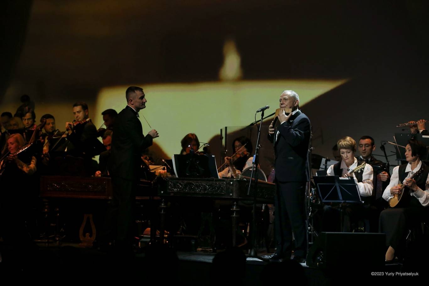 НАОНІ Оркестра . «Світові та українські  хіти»