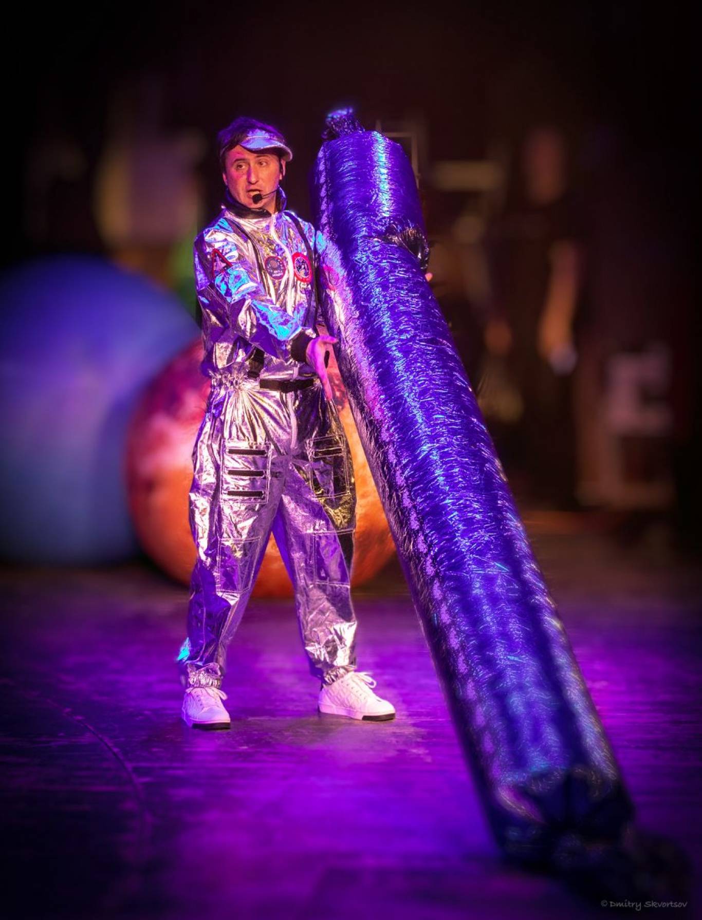 Космічне мультимедійне шоу  "COSMO SHOW"