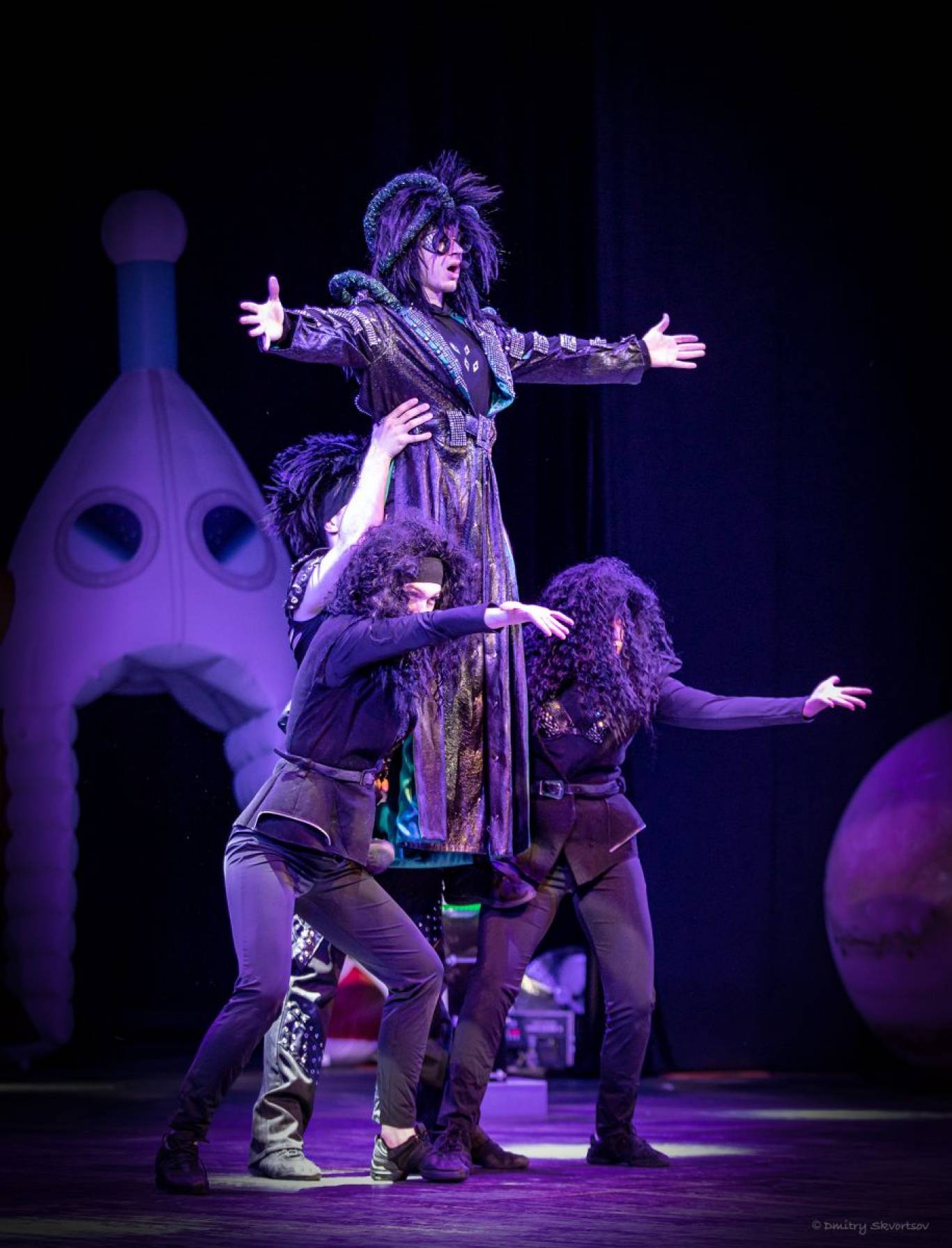 Космічне мультимедійне шоу  "COSMO SHOW"