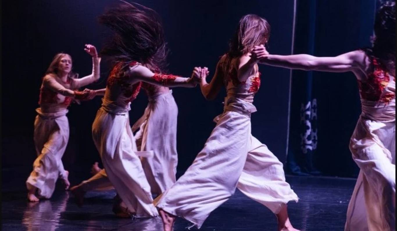 Пластична вистава «Косачка»