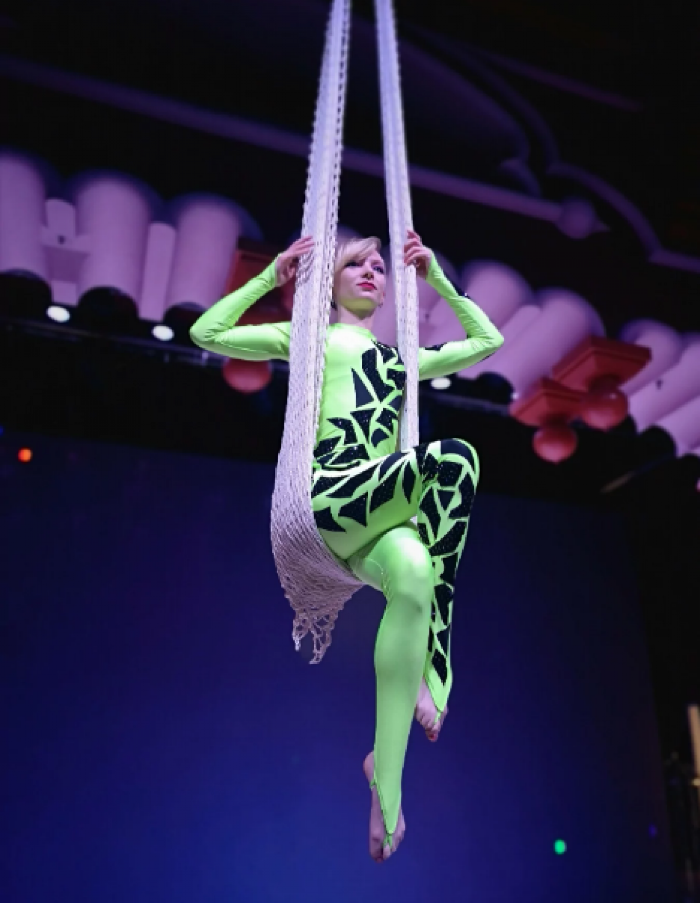 Цирк-шапіто "Вогник Незламності" у Вінниці