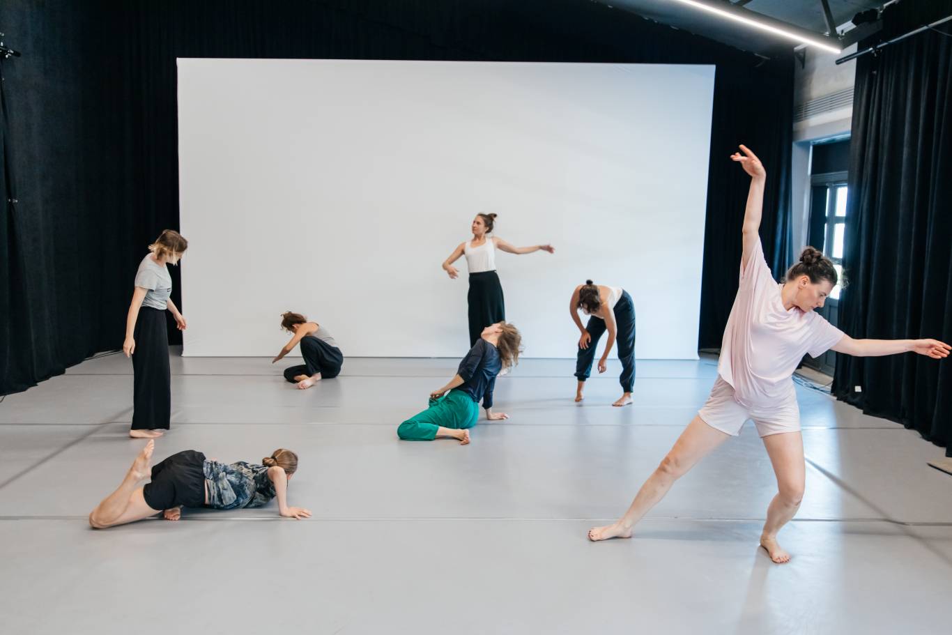 В полі зору - Вистава танцювального перформансу