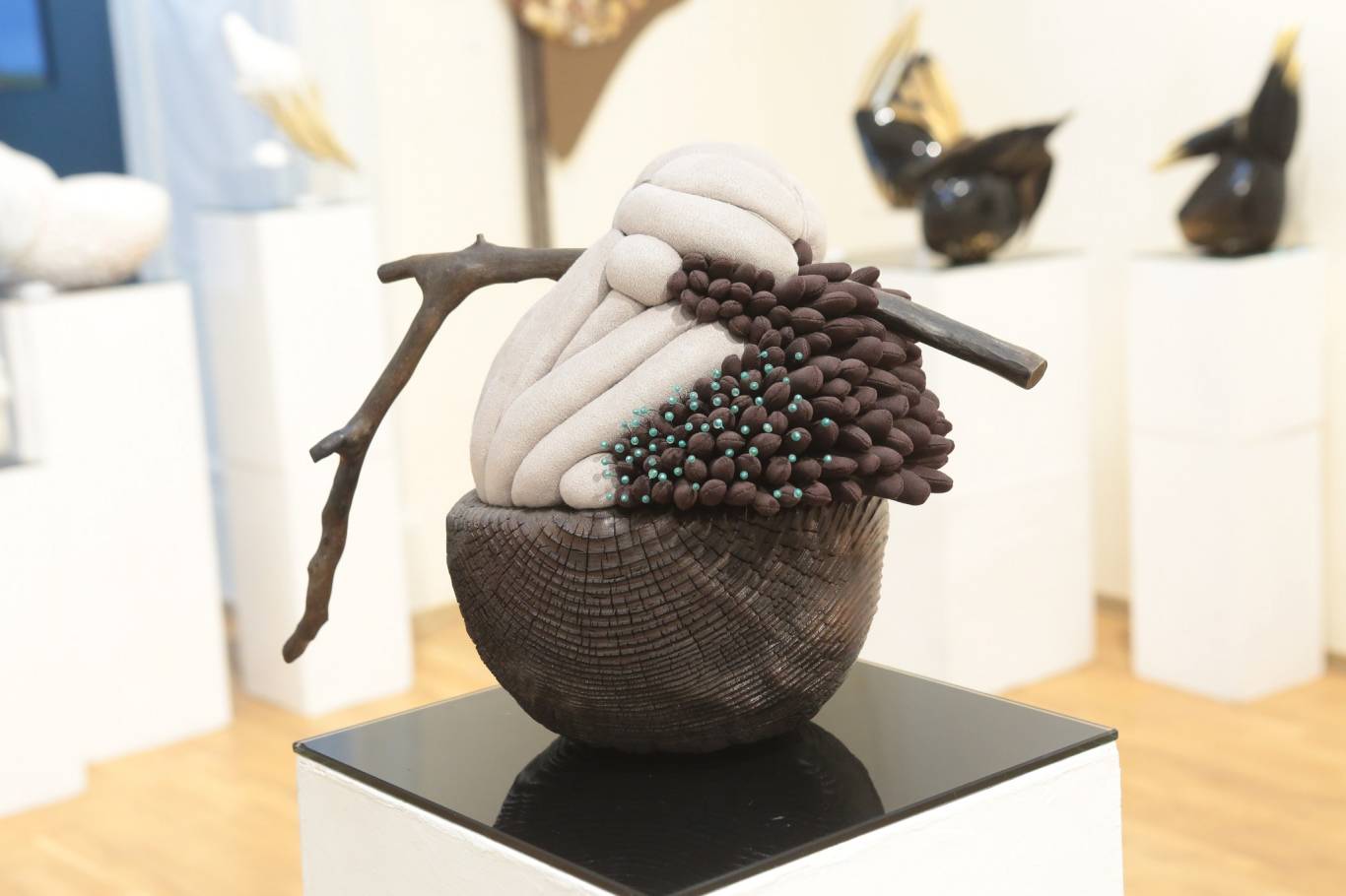 МАТЕРІАЛЬНІ МРІЇ - Виставка текстильної скульптури Ольги Радіонової