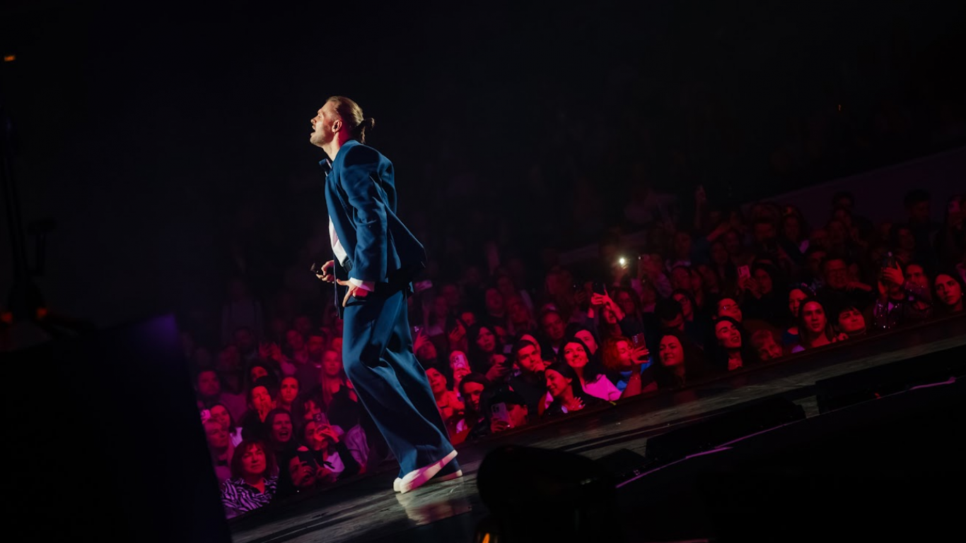 CHEEV з концертом у Києві