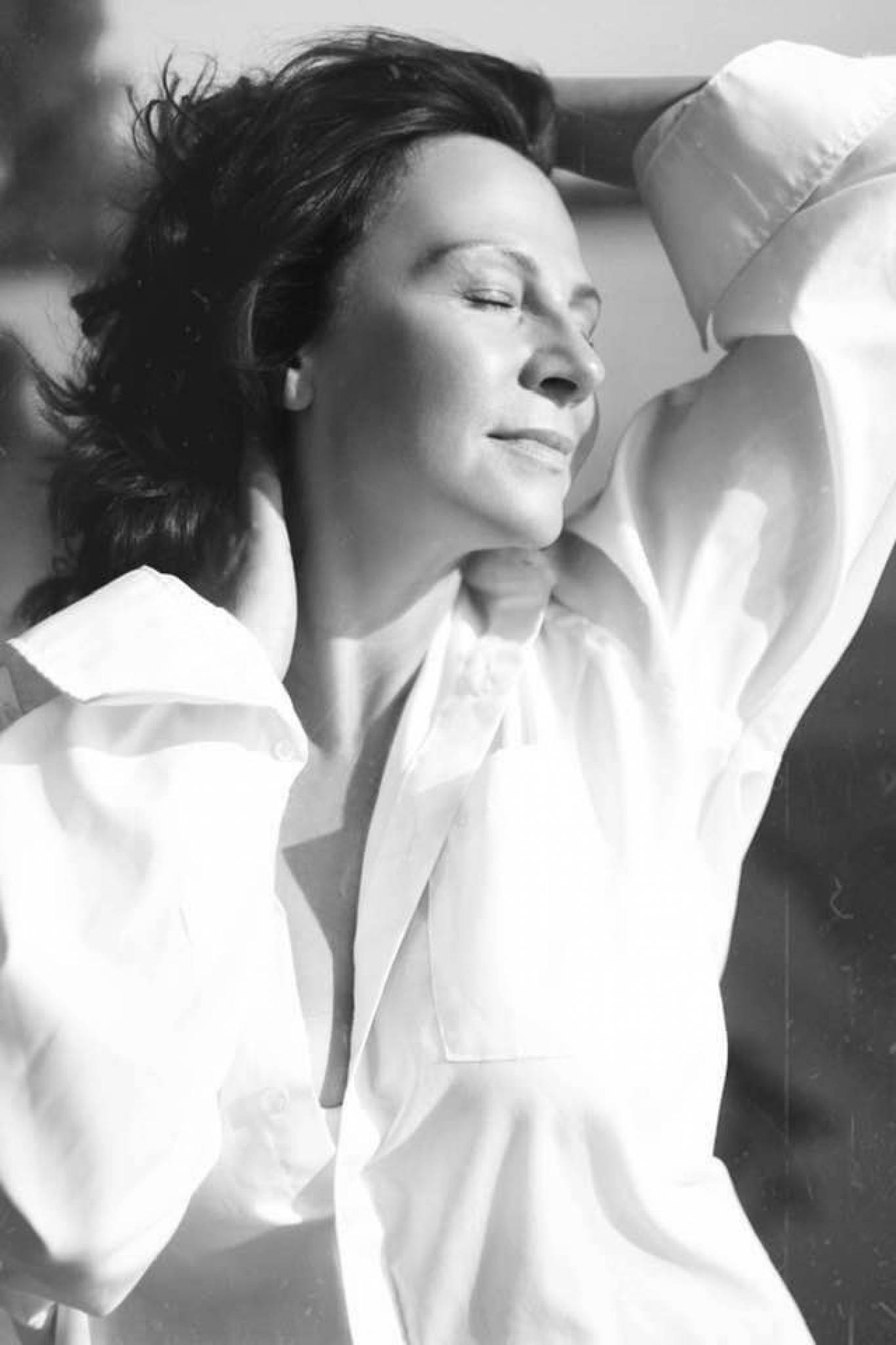 Прем’єра «Апельсиновий пунш» і зіркові акторки 15 лютого у Вінниці