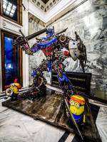 Виставка сталевих фігур у Києві