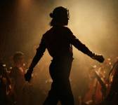 Музика Michael Jackson при свічках